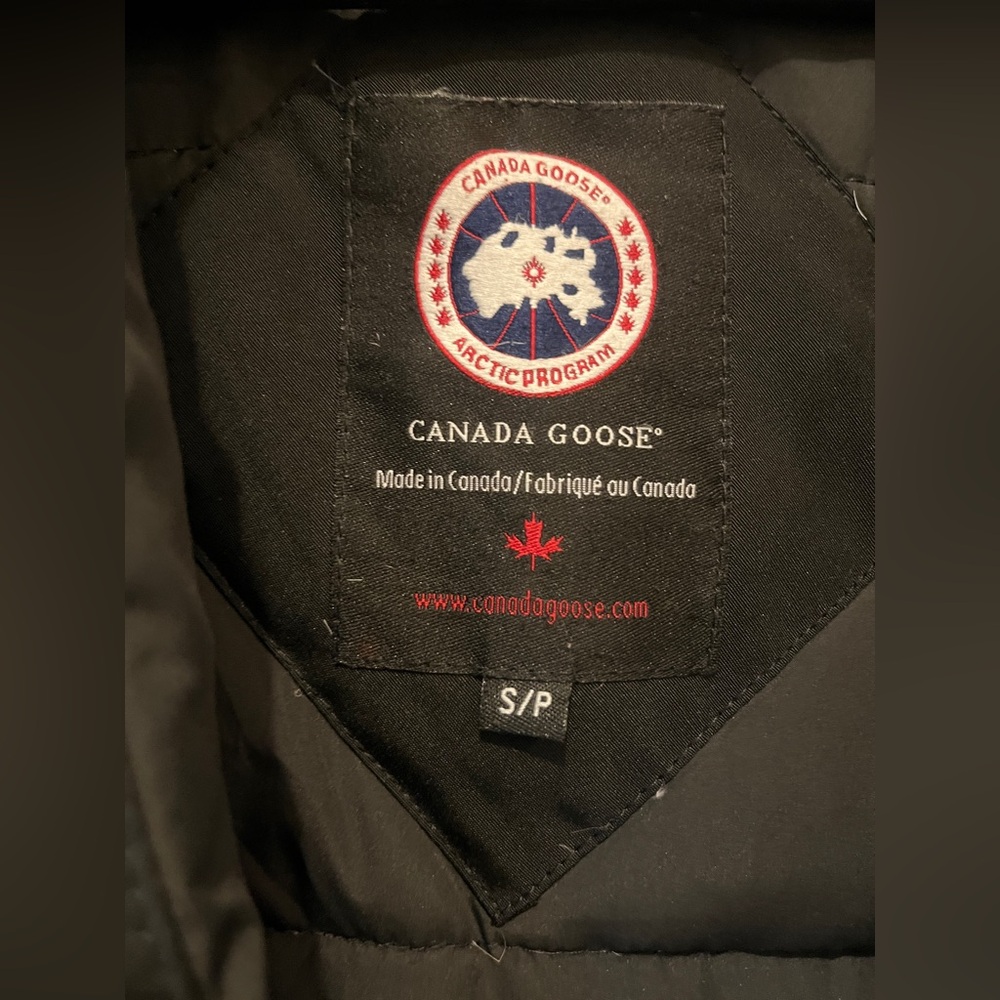 Canada Goose Winter Parka - Picture 7 of 14